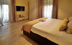 Cdr Guest House